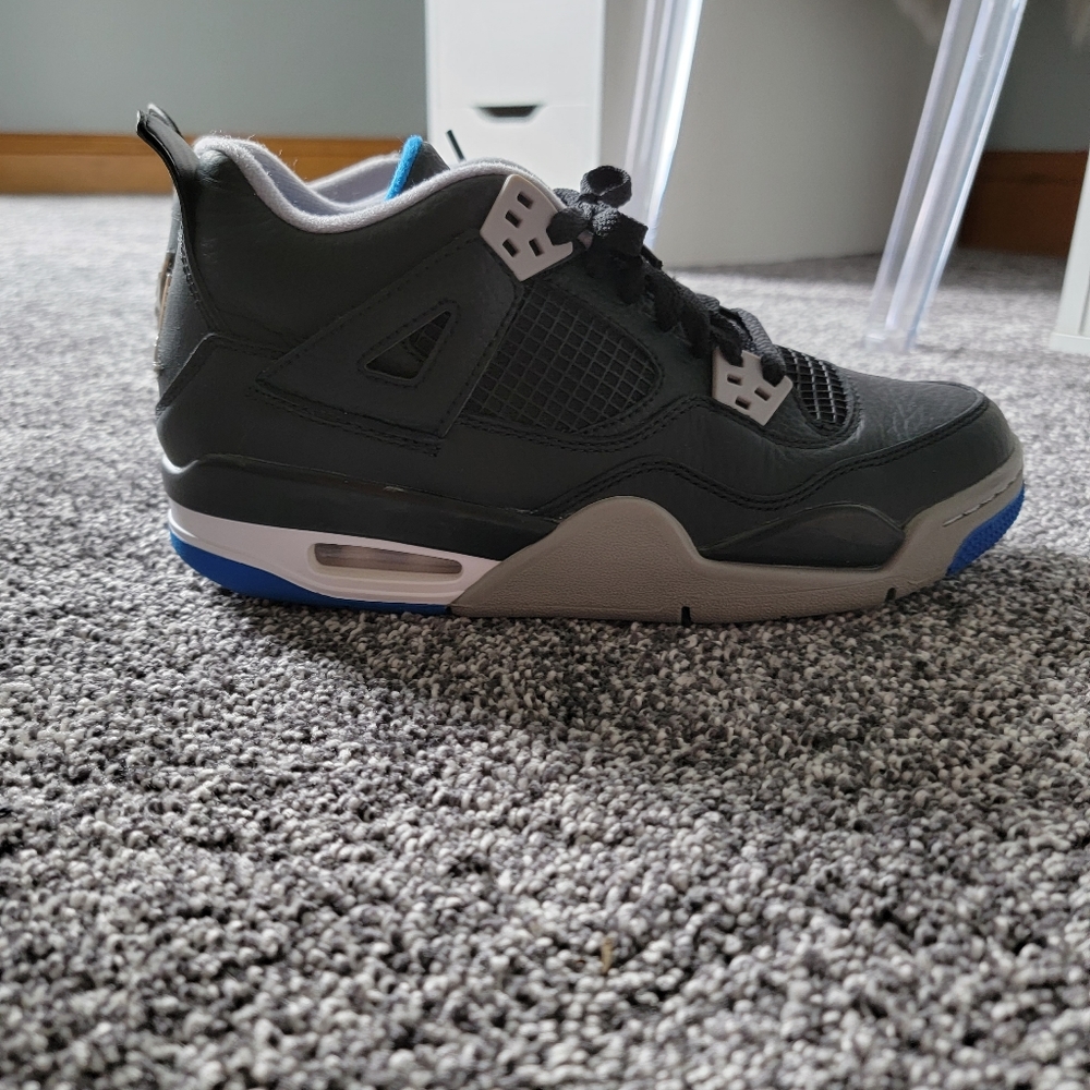 Nike Air Jordan 4 retro Motosports alternate